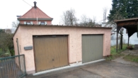 Einfamilienhaus mit großem Garten, 2 Garagen, Carport - sofort frei! - Bild