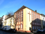 Gepflegtes 6-Familienhaus mit sofort freiem Kirchengebäude - Bild