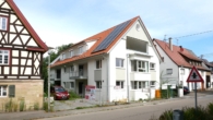 Klasse Wohnung mit Terrasse und Gartenanteil! - Bild